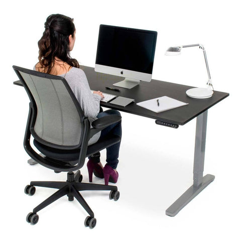 Image of UPLIFT 900 Height Adjustable Standing Desk in Cherry Laminate